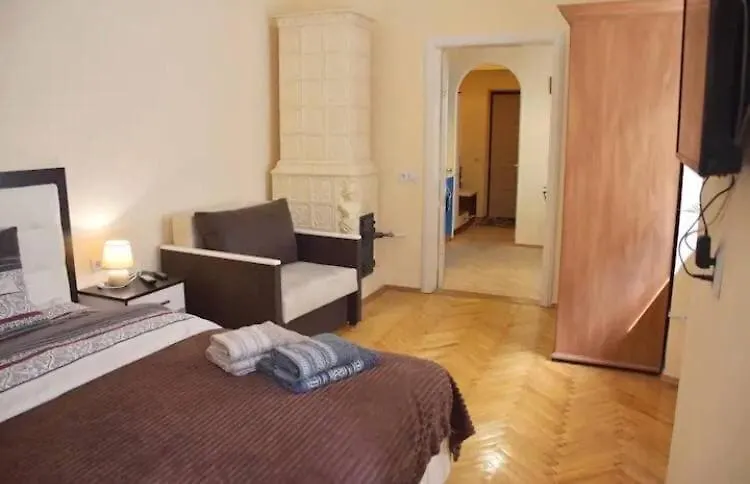 White Rooms On City Center Львов Апартаменты
