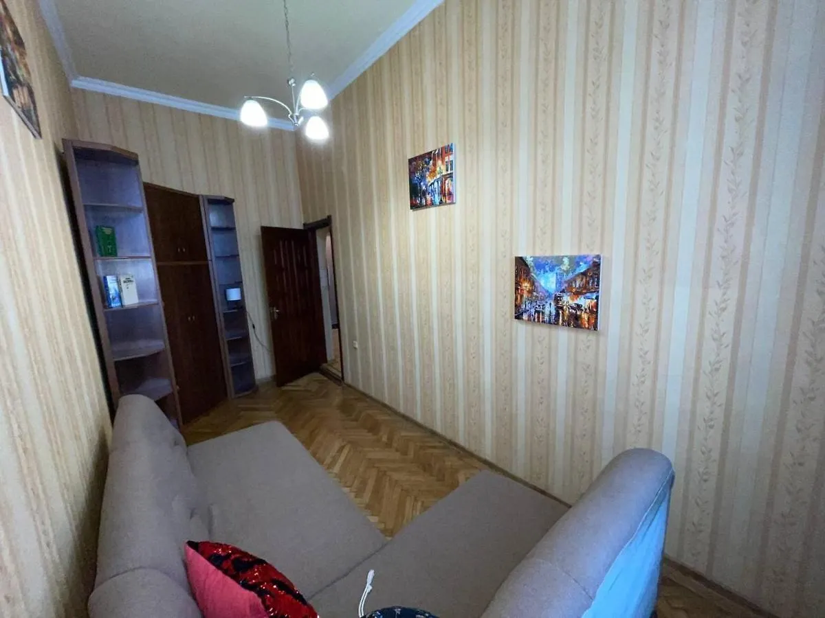 Апартаменты White Rooms On City Center Львов