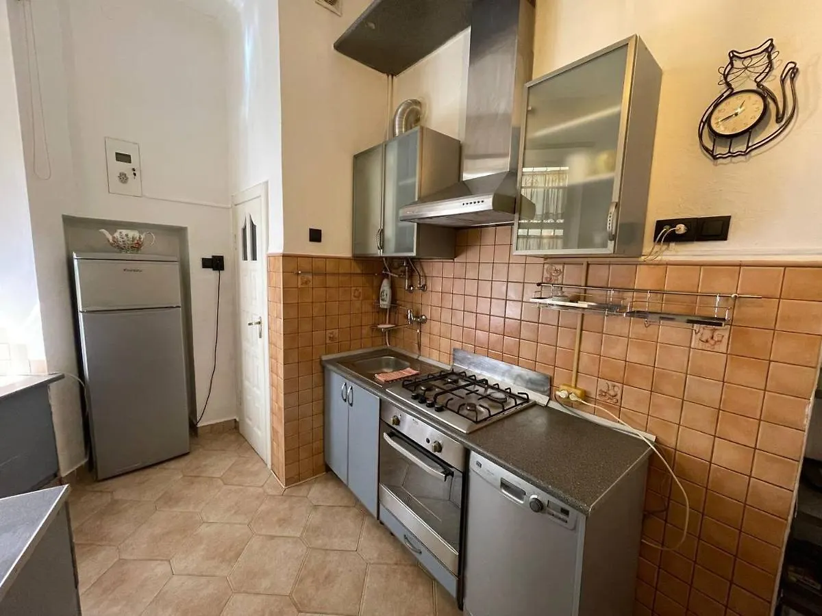 White Rooms On City Center Львов Апартаменты