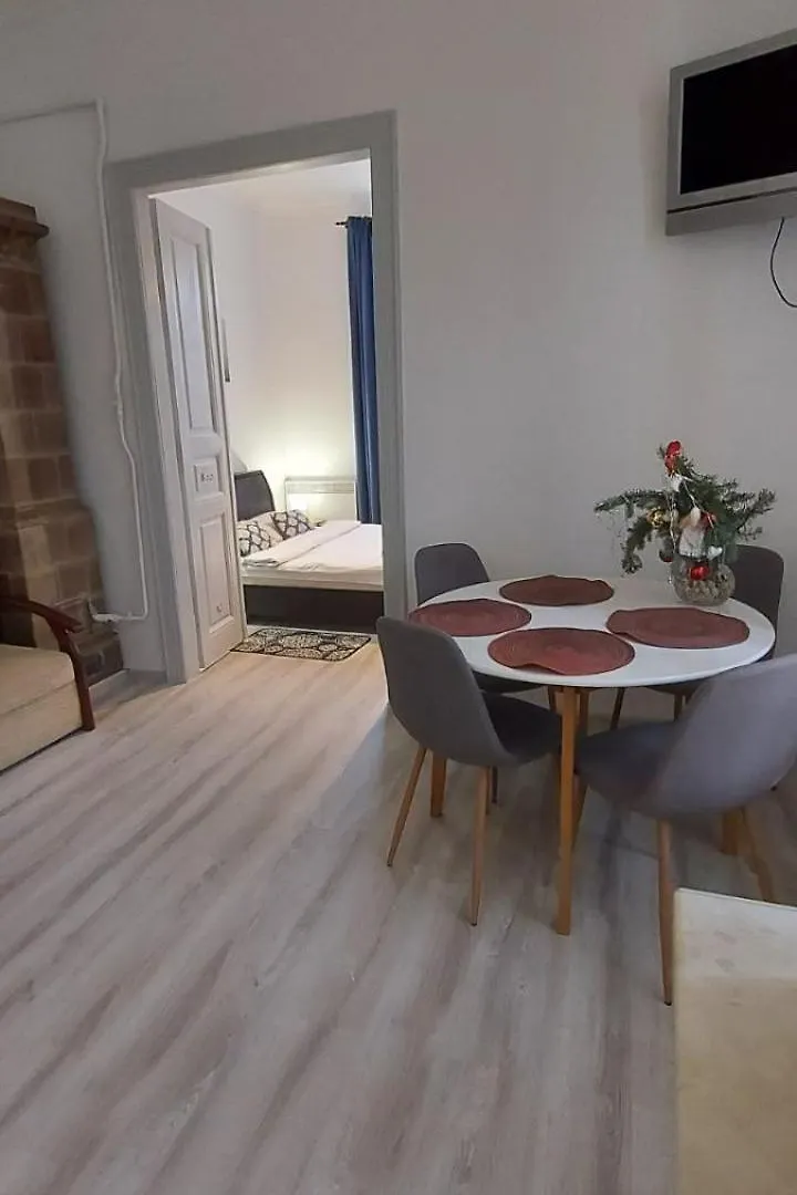 White Rooms On City Center Львов Апартаменты